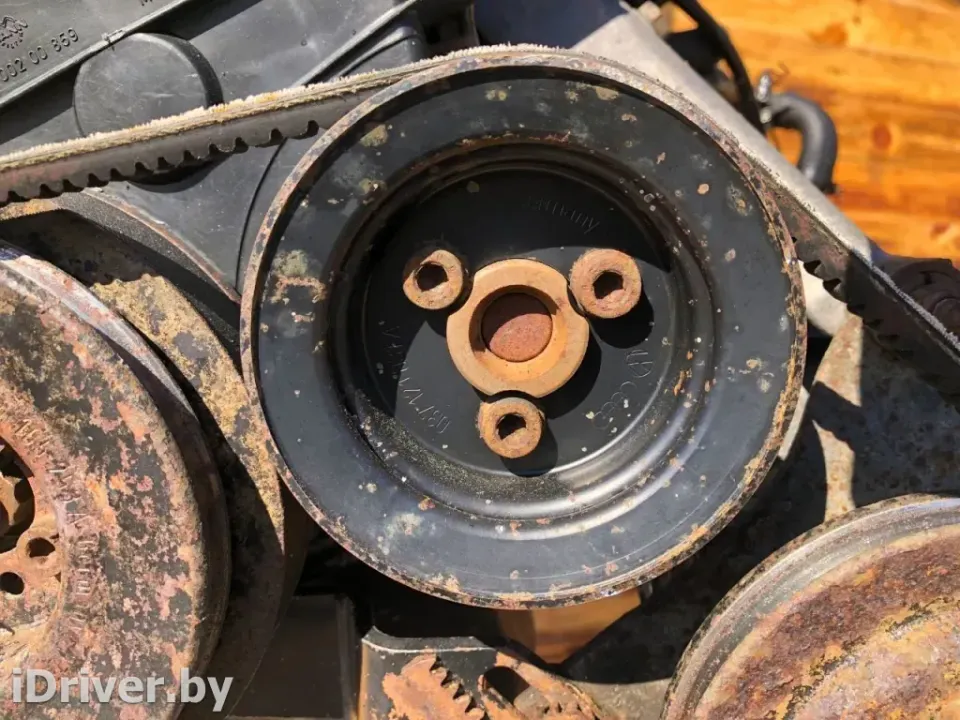 Шкив помпы Audi 80, 1992 г.