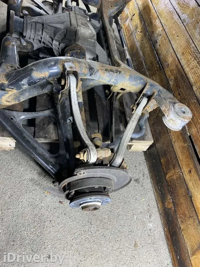 Рычаг задний левый Volkswagen Touareg, 2005 г.