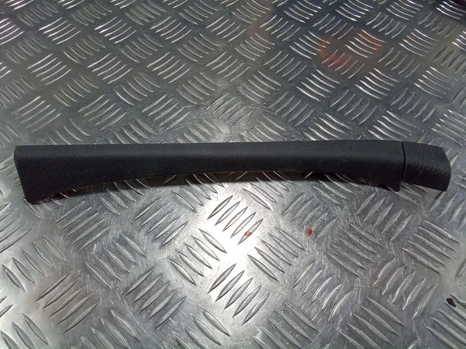 Обшивка стойки передней левой Volkswagen Passat, 2010 г.