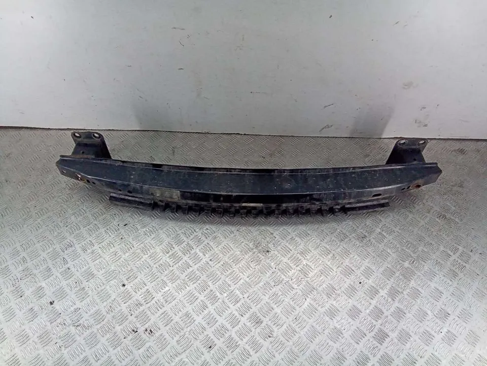 Усилитель бампера заднего Volkswagen Touareg, 2005 г.