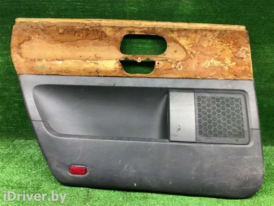 Обшивка двери задней левой (дверная карта) Volkswagen Sharan, 2003 г.