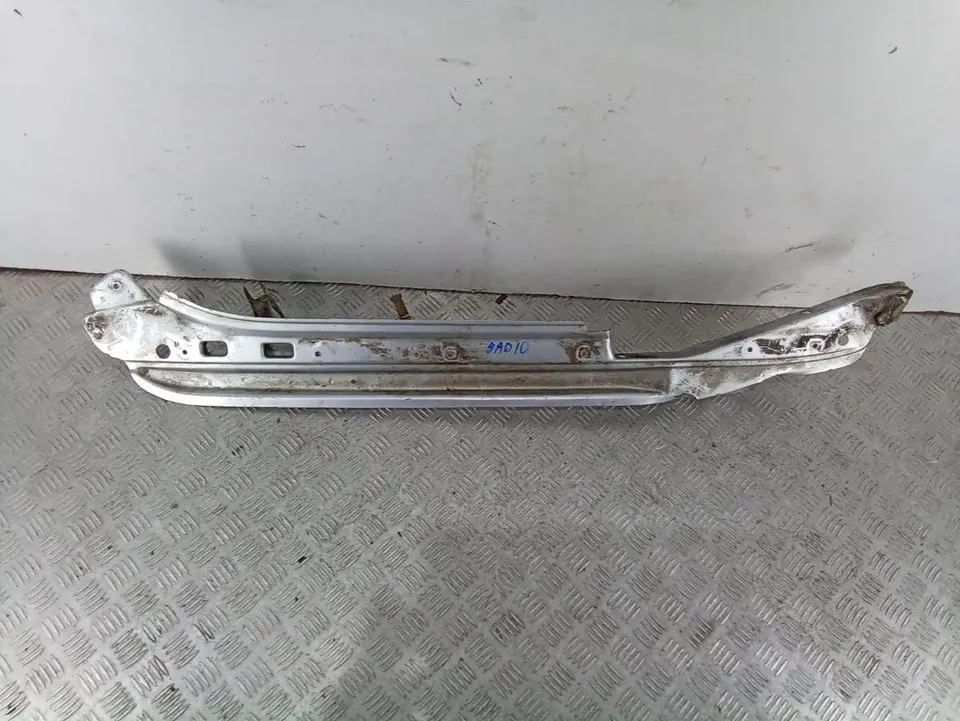 Кронштейн крепления крыла переднего левого Volkswagen Touareg, 2009 г.