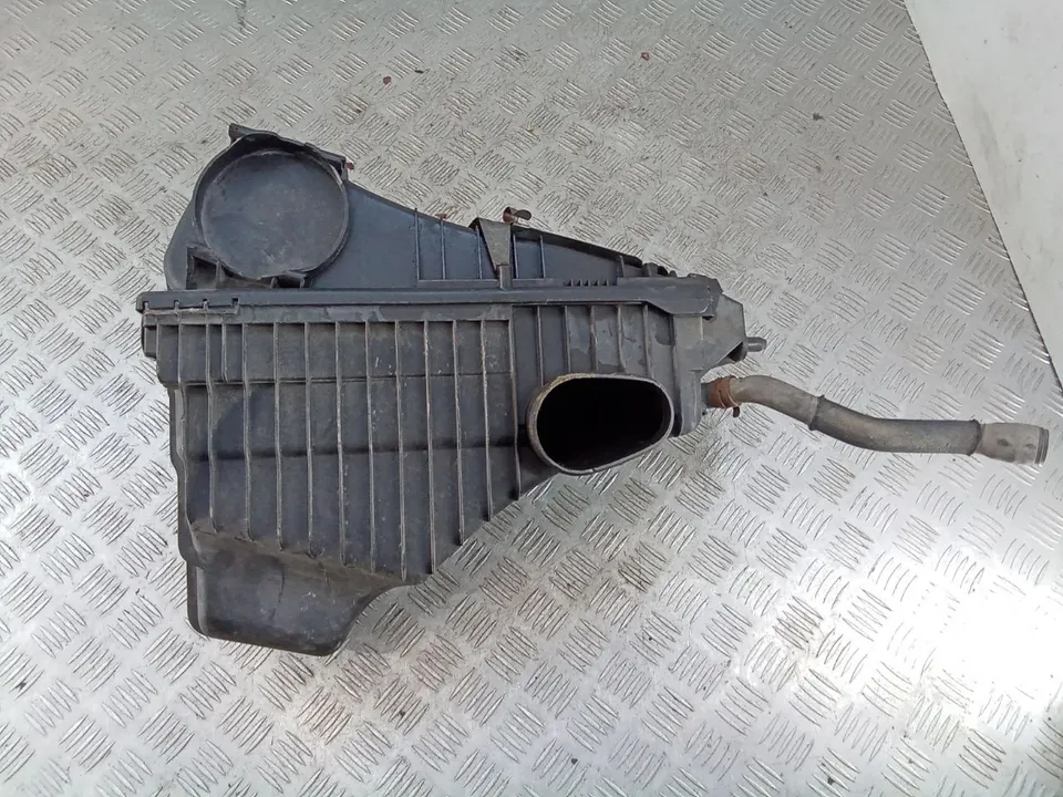 Корпус воздушного фильтра Volkswagen Touareg, 2007 г.