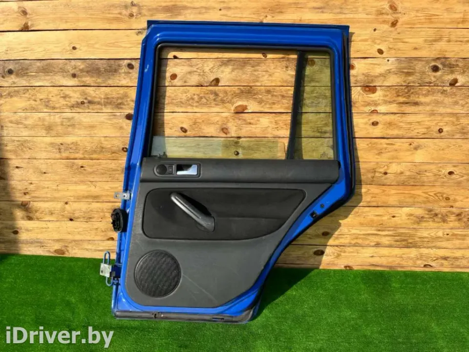 Ручка внутренняя задняя правая Volkswagen Golf, 2000 г.