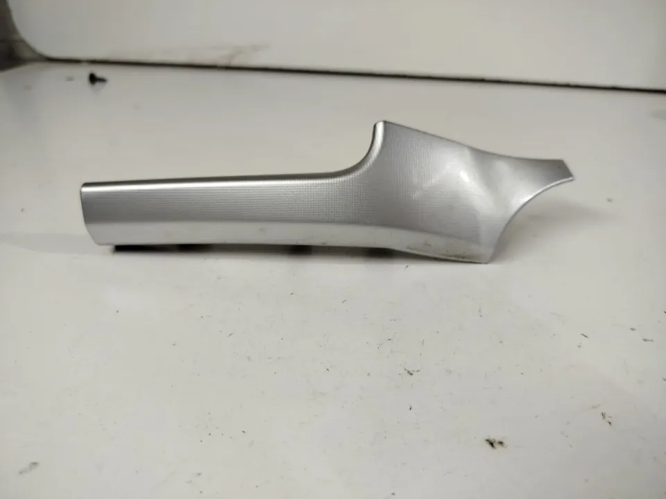 Накладка декоративная на торпедо Skoda Superb, 2010 г.