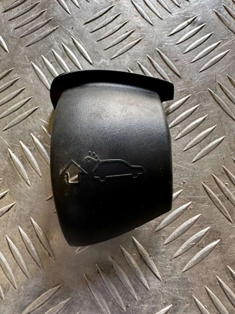 Пластик багажника Audi A4, 2007 г.