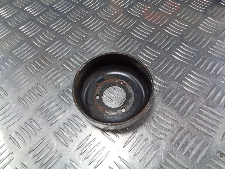 Шкив помпы Audi A6, 2001 г.