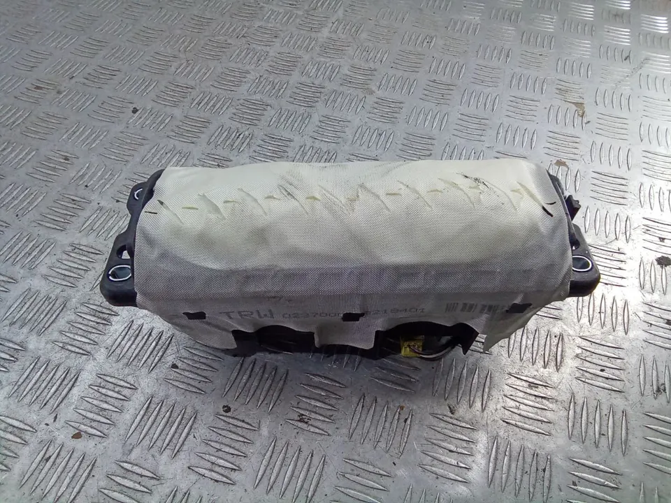 Подушка безопасности пассажира Volkswagen Passat CC, 2008 г.