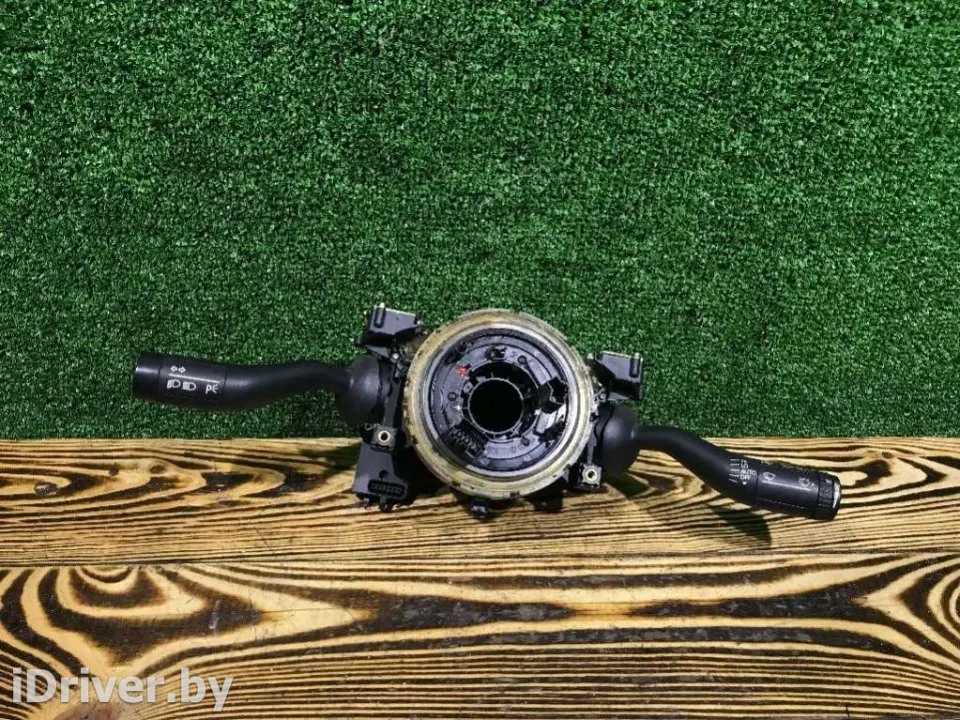 Переключатель подрулевой (стрекоза) Volkswagen Touareg, 2005 г.