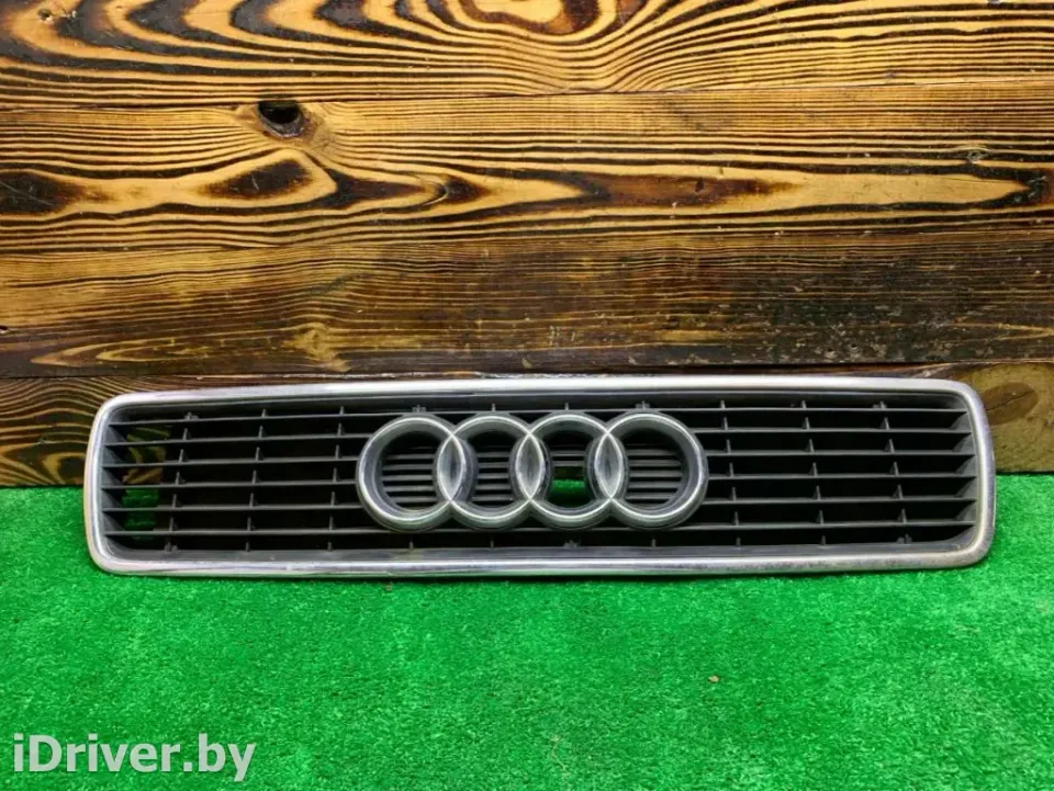 Решетка радиатора Audi 80, 1994 г.