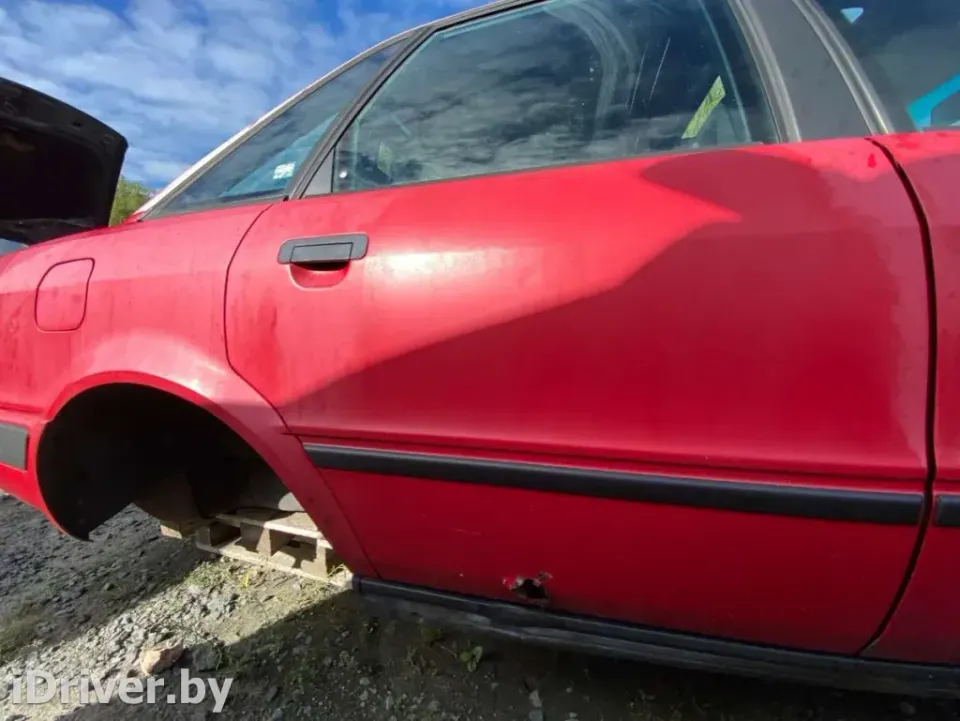Молдинг двери задней правой Audi 80, 1994 г.