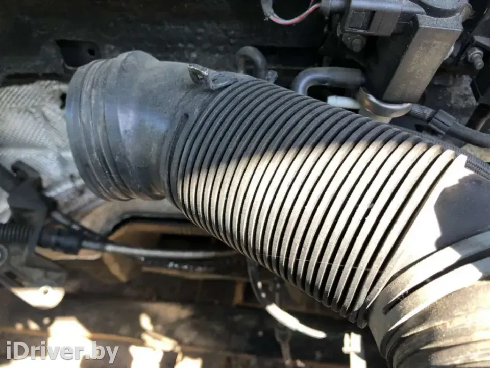 Патрубок воздушного фильтра Volkswagen Passat, 2007 г.