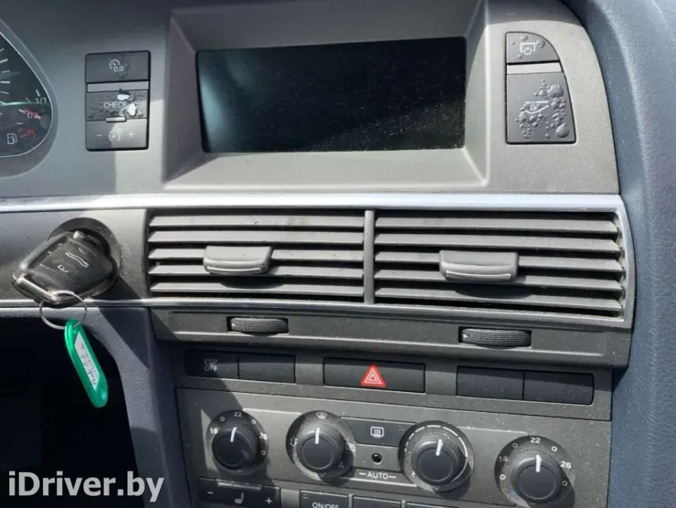 Дефлектор обдува салона Audi A6, 2004 г.