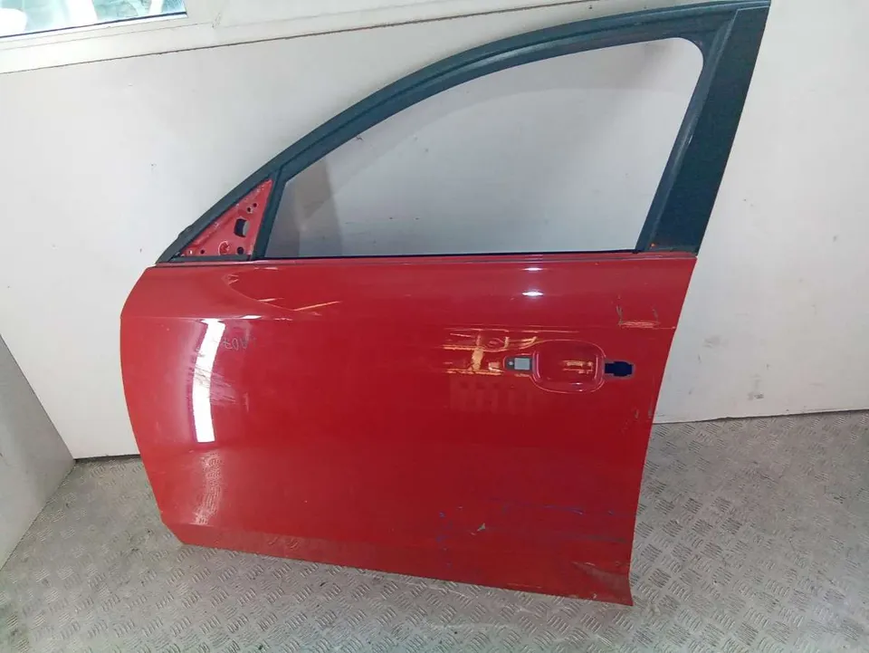 Дверь передняя левая Audi A4, 2008 г.