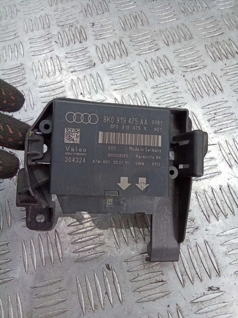 Блок управления парктрониками Audi A4, 2010 г.