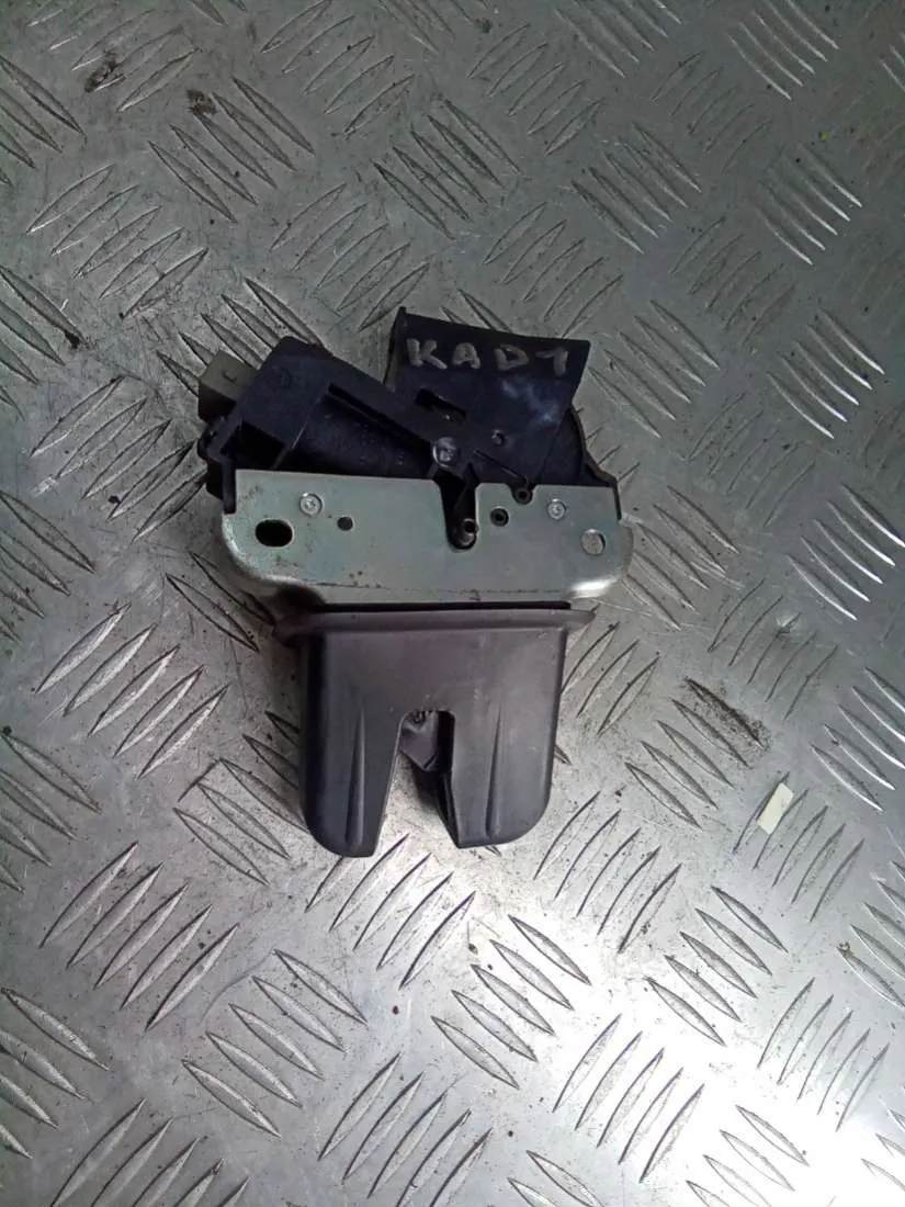 Замок багажника Audi A5, 2008 г.