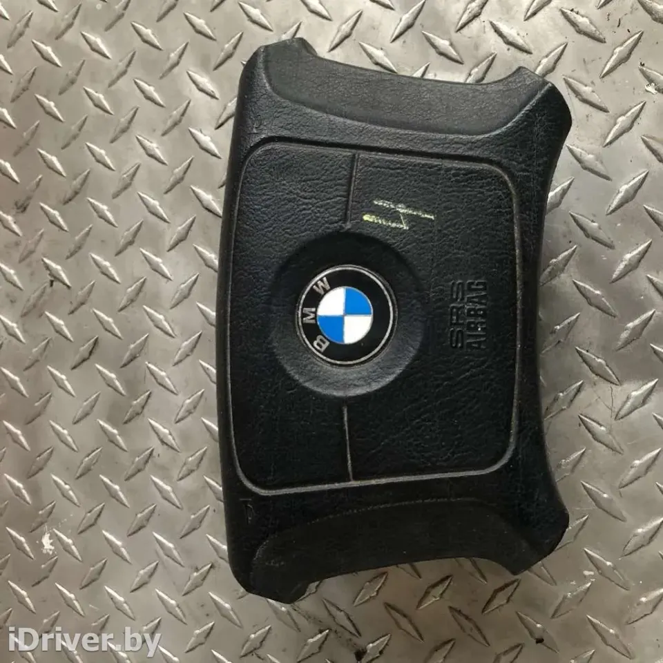 Подушка безопасности водителя BMW 5 серии, 1999 г.