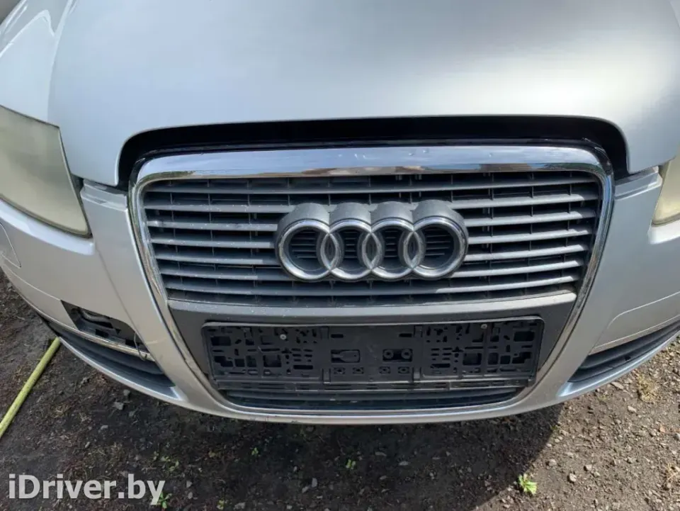 Решетка радиатора Audi A6, 2004 г.