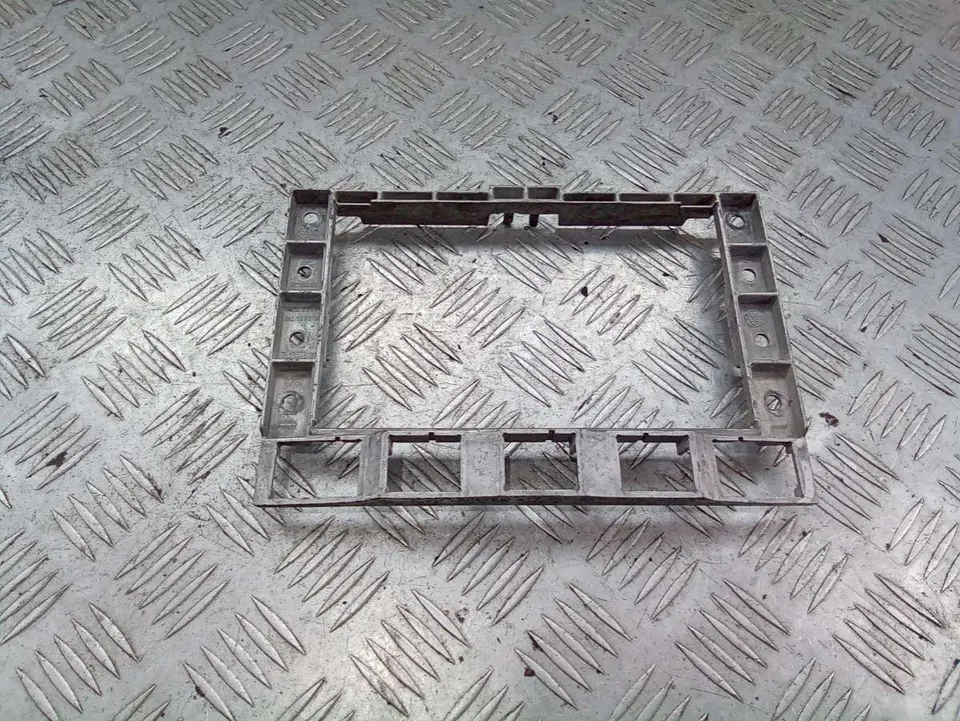 Рамка под магнитолу Volkswagen Touareg, 2009 г.