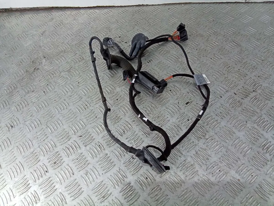 Проводка двери Audi A4, 2008 г.