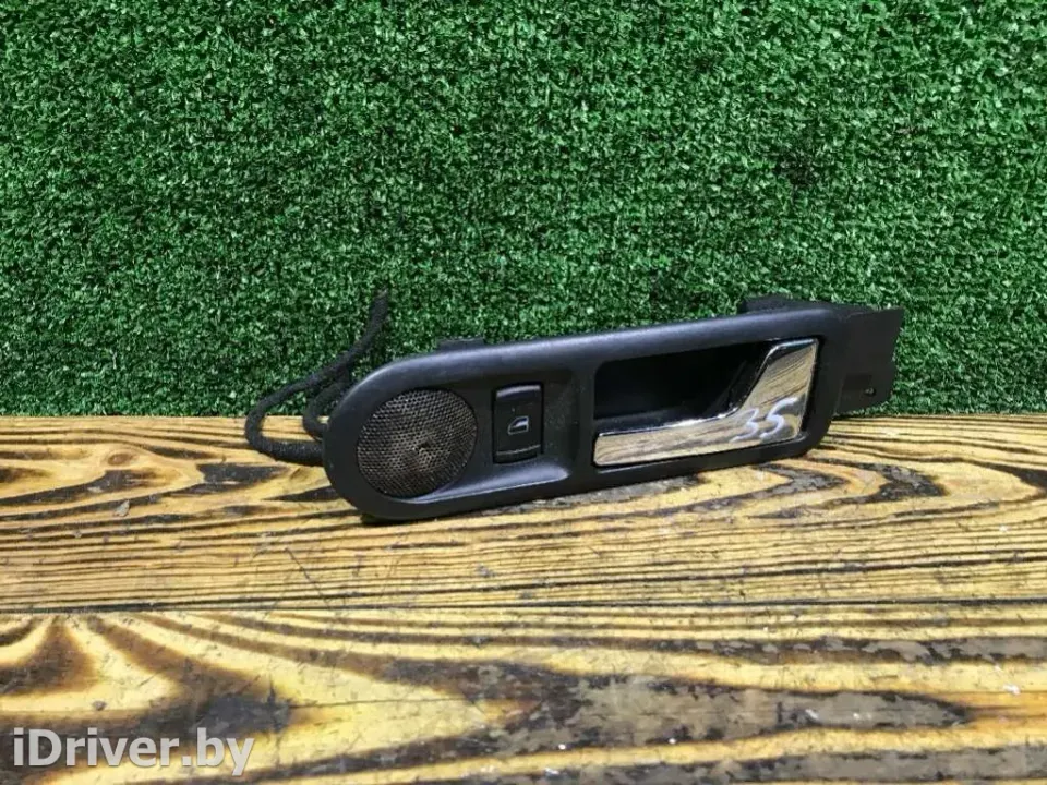 Ручка внутренняя передняя правая Volkswagen Passat, 2000 г.