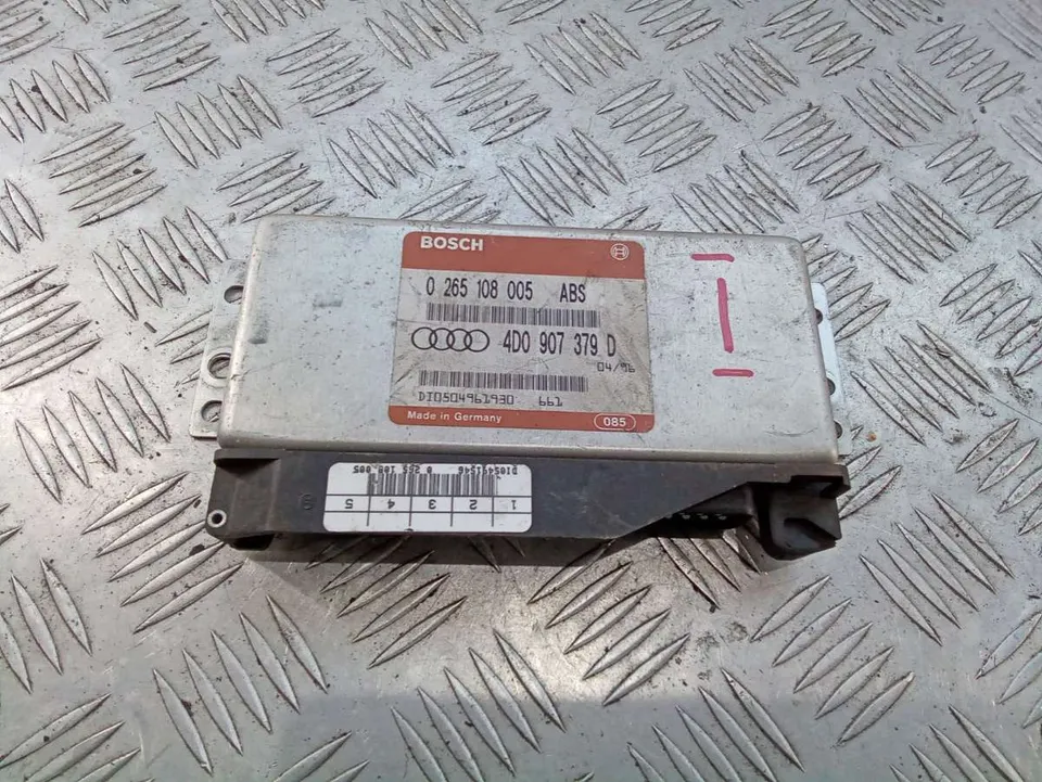 Блок управления ABS Audi A4, 1996 г.