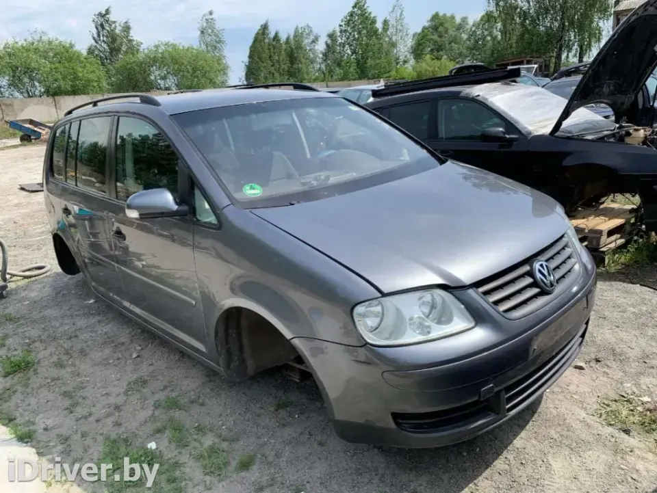 Ремень безопасности задний левый Volkswagen Touran, 2005 г.