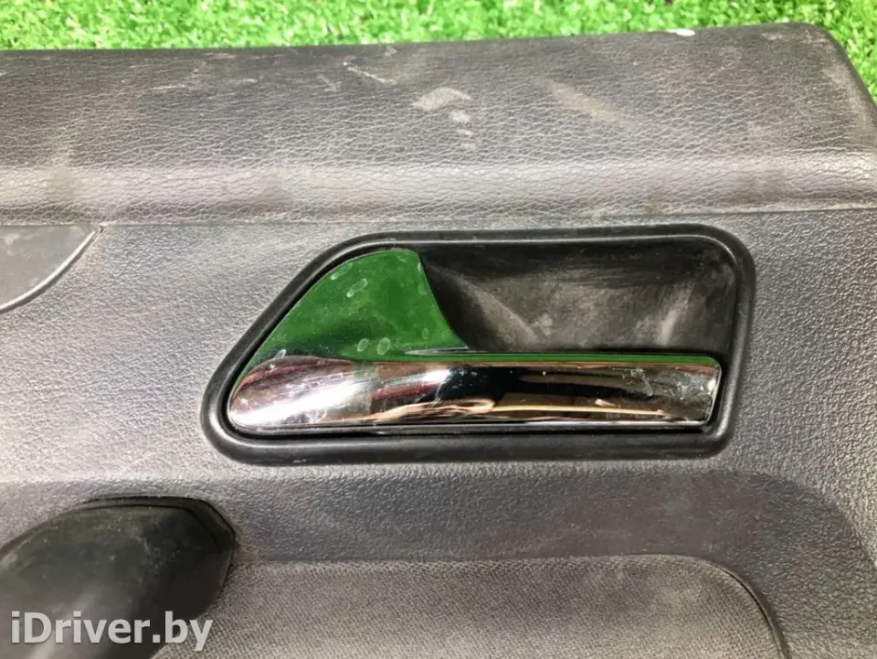Ручка внутренняя задняя левая Volkswagen Touran, 2005 г.