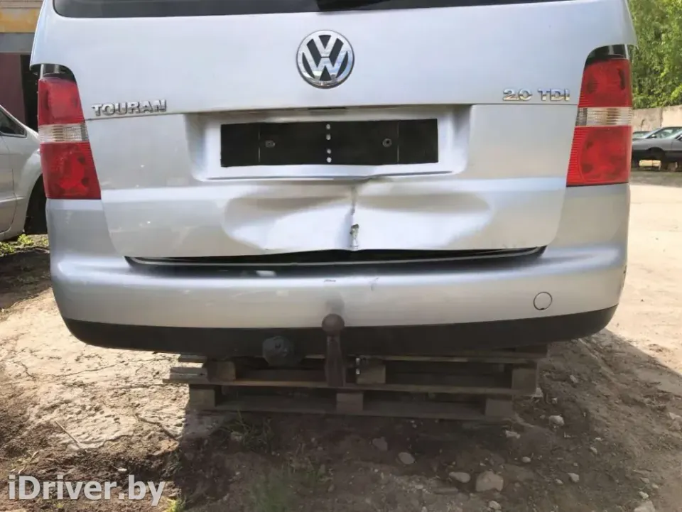 Усилитель бампера заднего Volkswagen Touran, 2006 г.