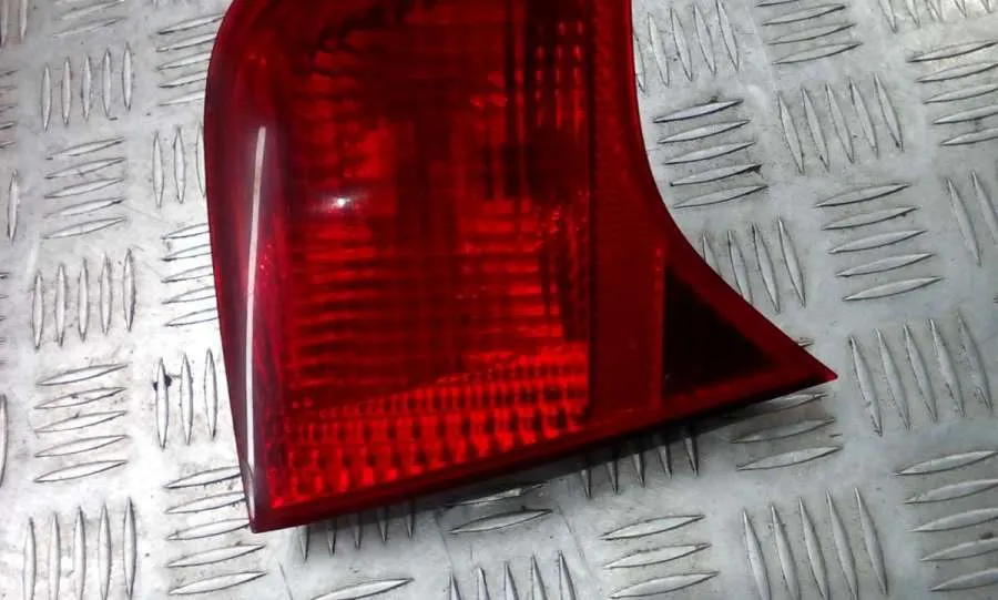 Фонарь крышки багажника левый Audi A4, 2005 г.