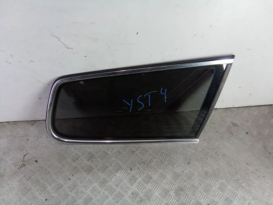 Стекло кузовное боковое правое Volkswagen Passat, 2010 г.