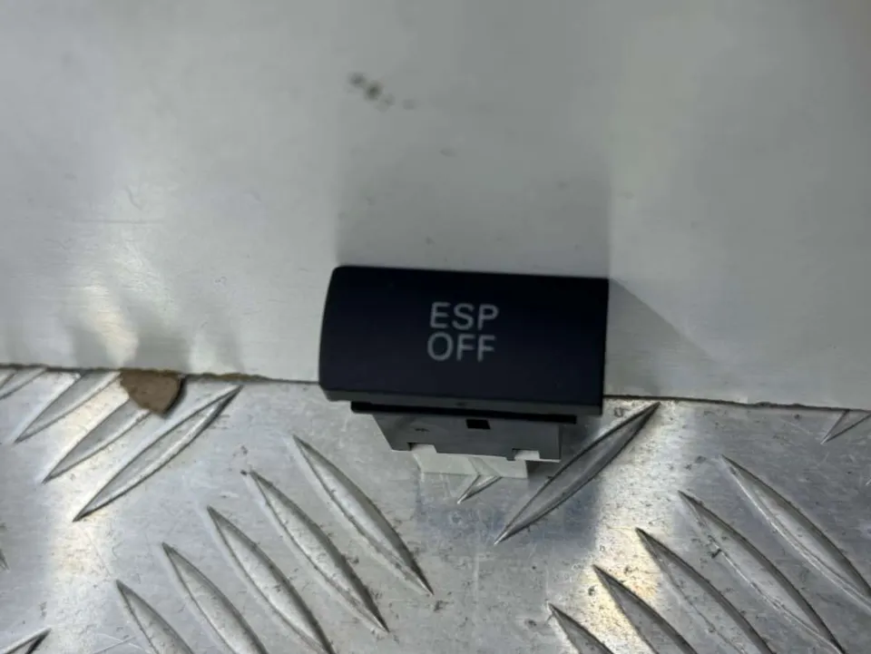 Кнопка антипробуксовочной системы (ABS/ESP) Audi A6 allroad, 2006 г.