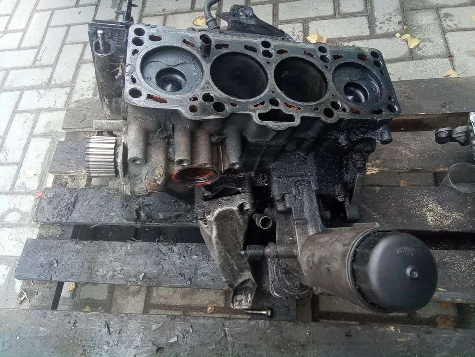 Блок цилиндров Audi A4, 1999 г.