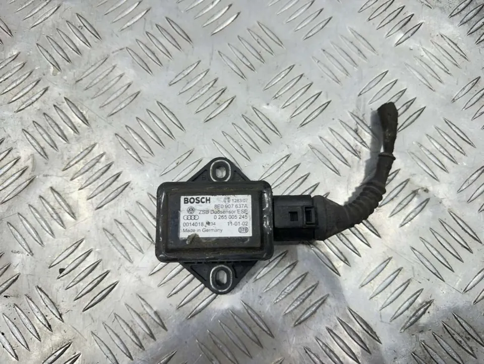 Датчик ускорения Volkswagen Passat, 2002 г.