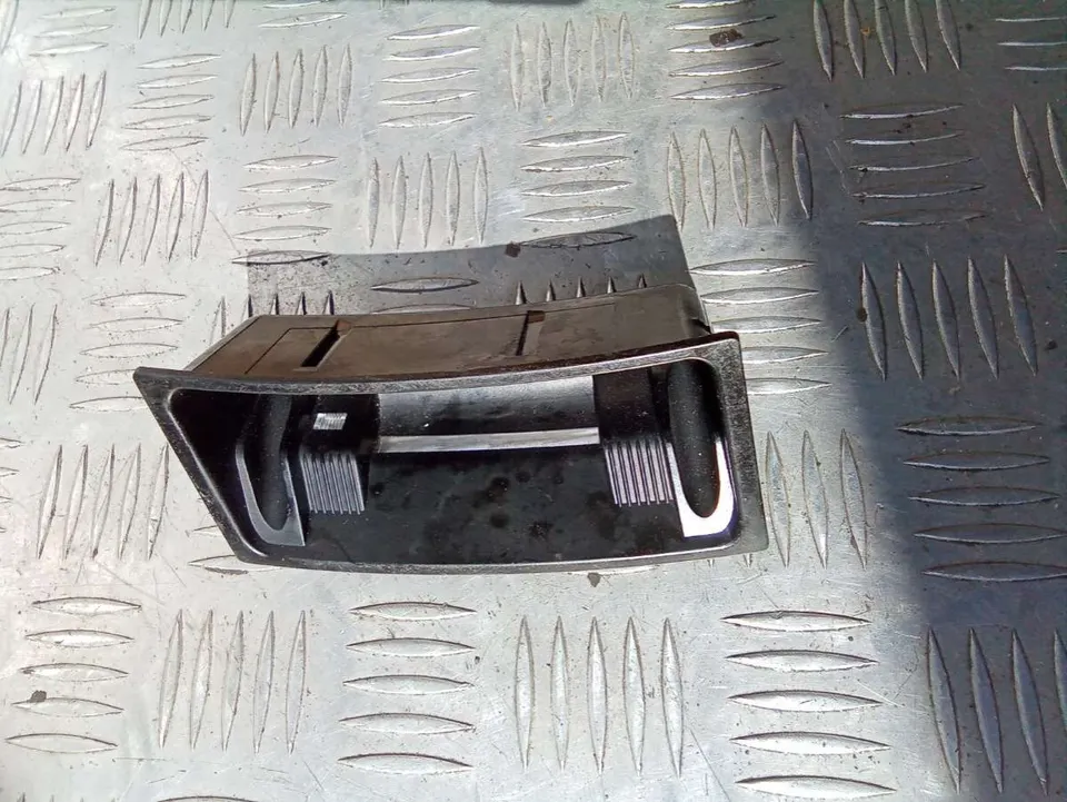 Пепельница Audi A6, 2007 г.