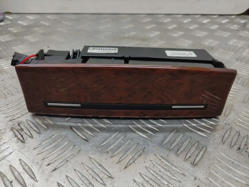 Пепельница Audi A8, 2005 г.