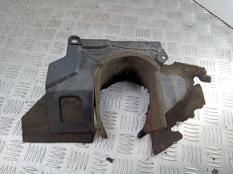 Пыльник Audi A4, 2002 г.
