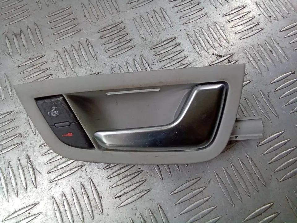 Ручка внутренняя передняя правая Audi A8, 2007 г.