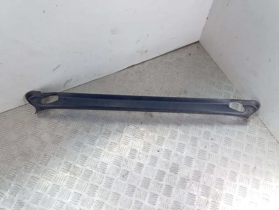 Накладка двери (крышки) багажника Audi A4, 2003 г.