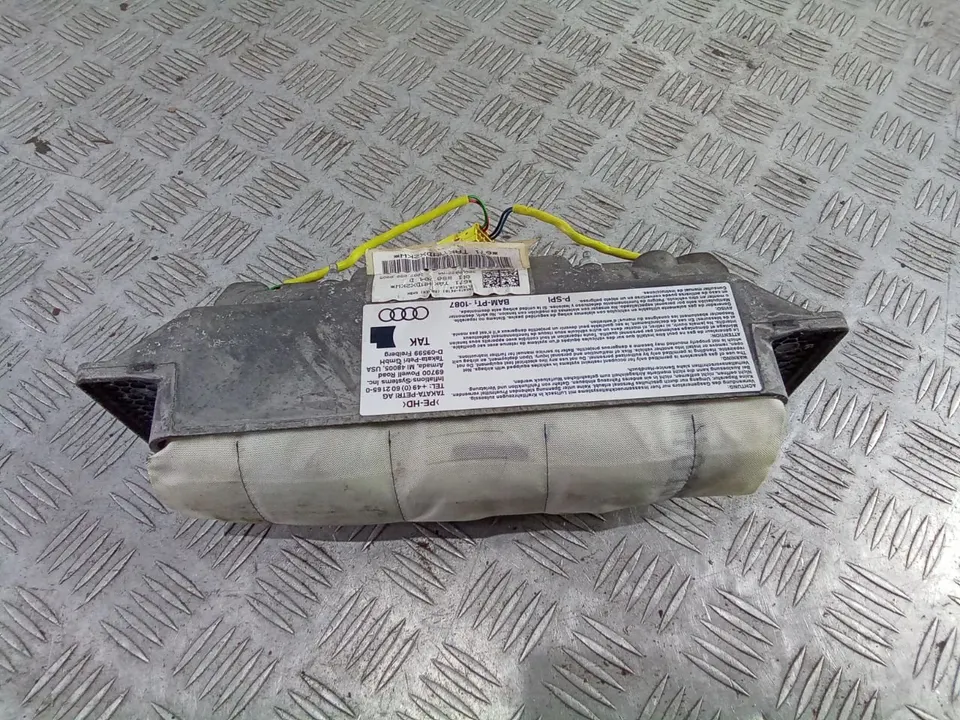 Подушка безопасности пассажира Audi A4, 2005 г.