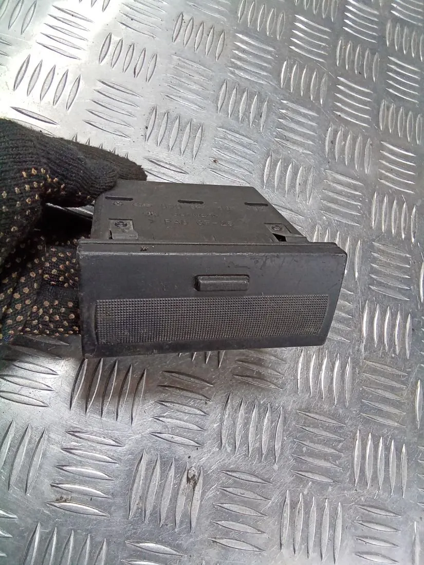 Бардачок Audi A4, 1998 г.