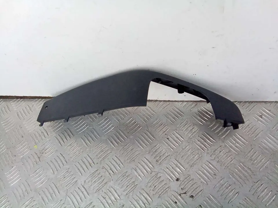 Накладка декоративная Audi A4, 2008 г.