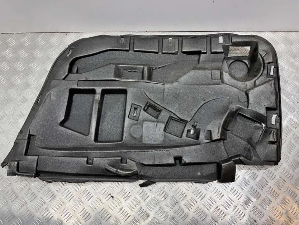 Шумоизоляция двери передней правой Audi A6, 2004 г.