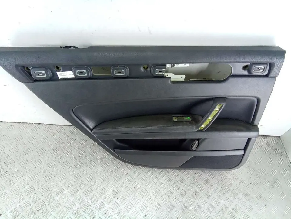 Обшивка двери задней левой (дверная карта) Volkswagen Phaeton, 2011 г.