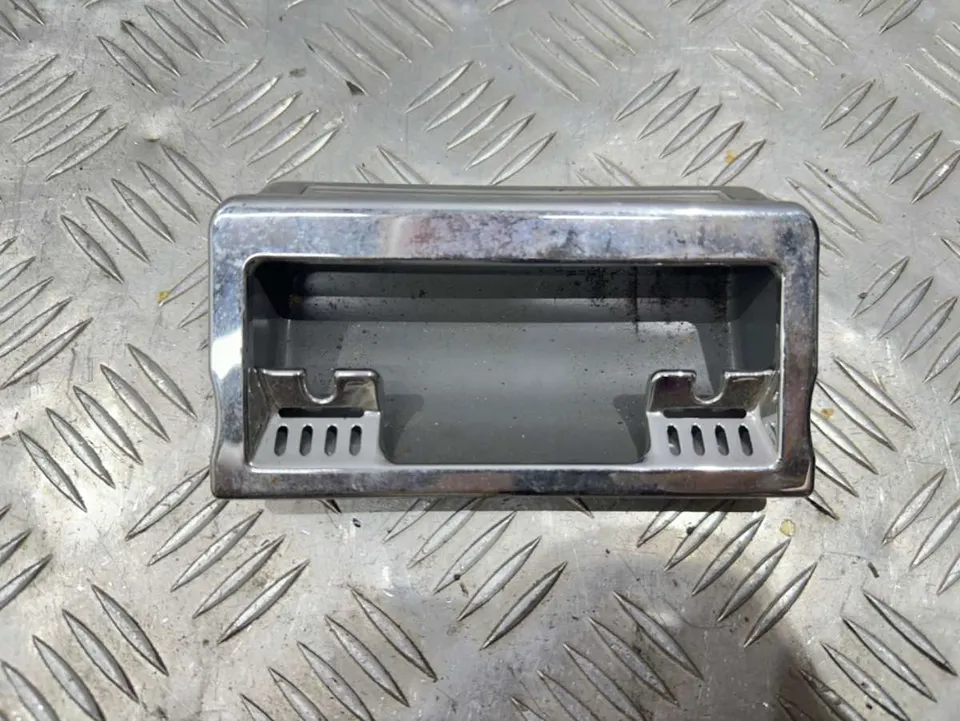 Пепельница Audi A4, 2000 г.