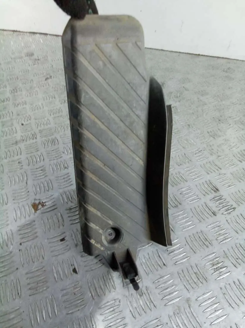 Опорная площадка для ноги Audi A4, 2004 г.