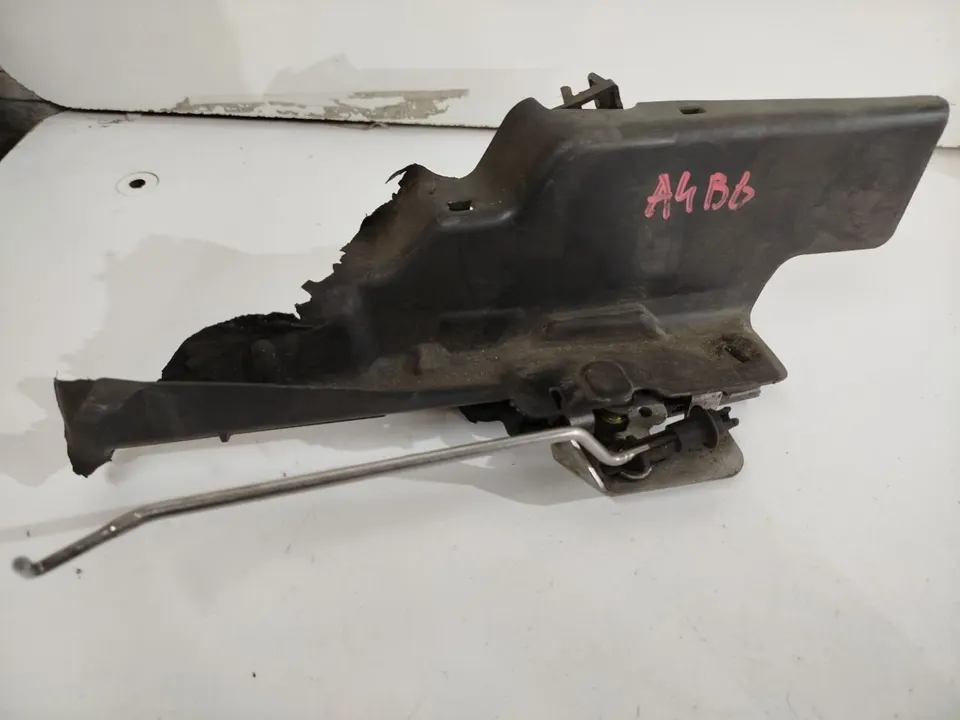 Замок двери передней правой Audi A4, 2003 г.