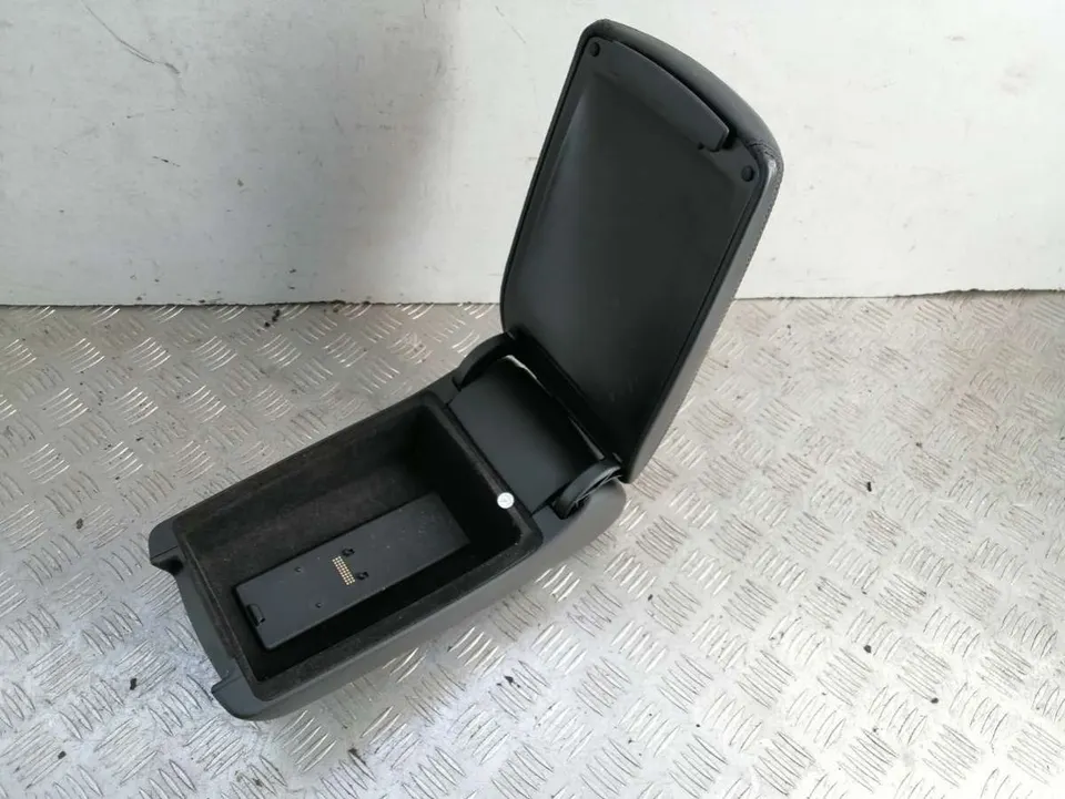 Подлокотник Audi A6 allroad, 2007 г.