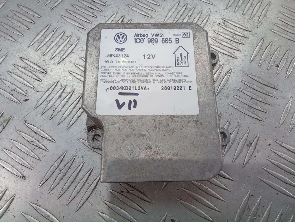 Блок AirBag Volkswagen Passat, 2001 г.