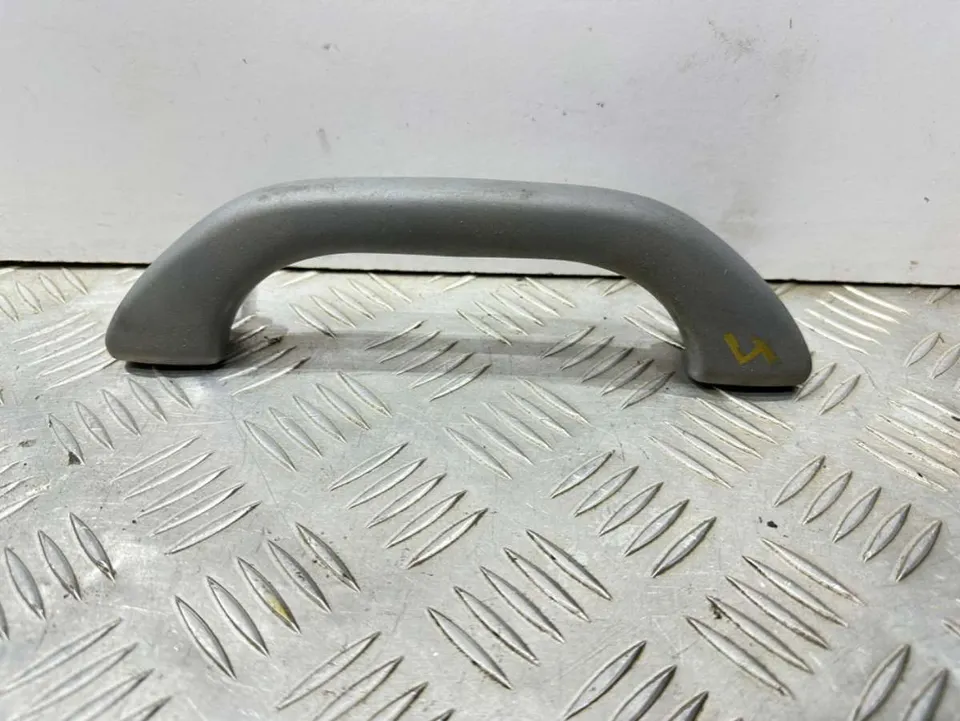 Ручка внутренняя потолочная Audi A4, 1999 г.